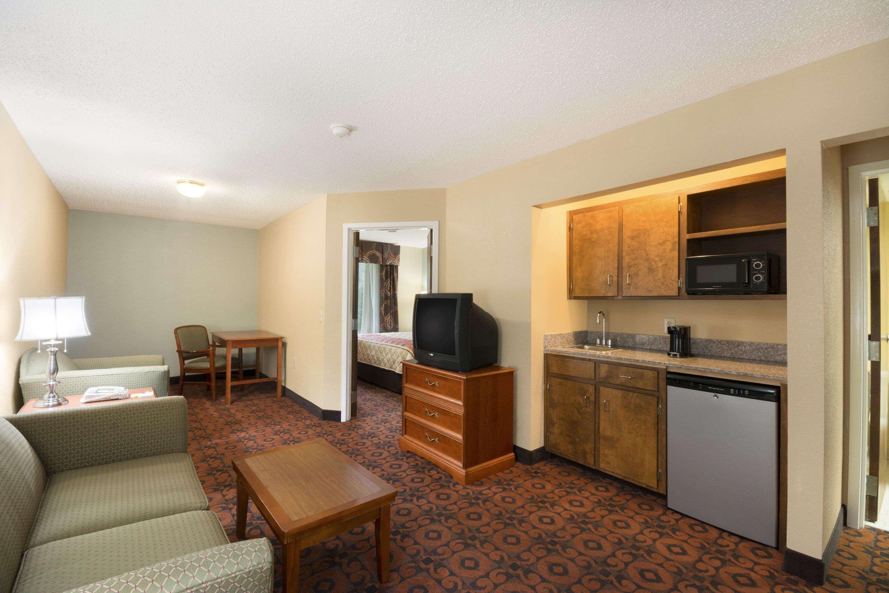 Days Inn By Wyndham Weldon Roanoke Rapids מראה חיצוני תמונה