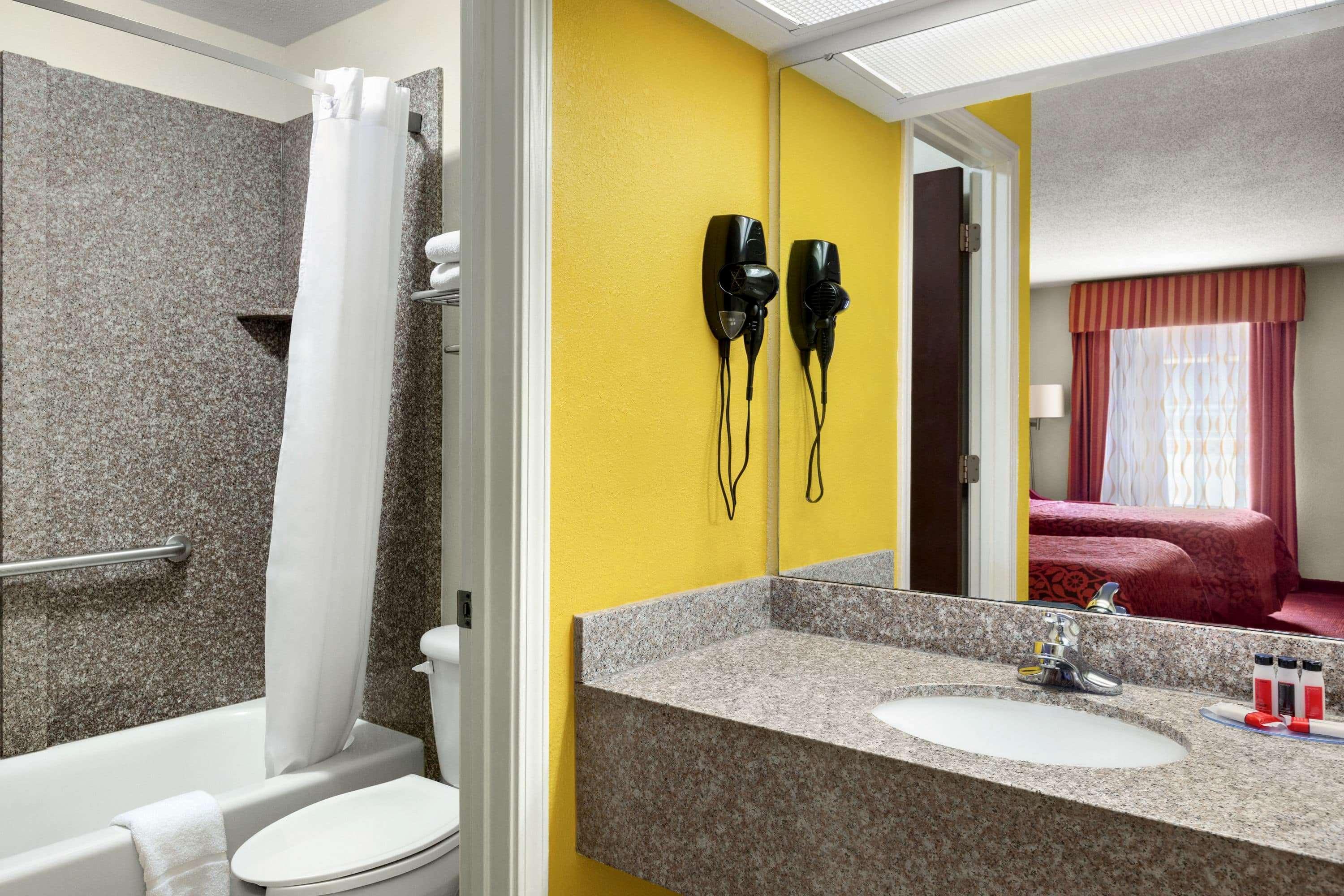 Days Inn By Wyndham Weldon Roanoke Rapids מראה חיצוני תמונה