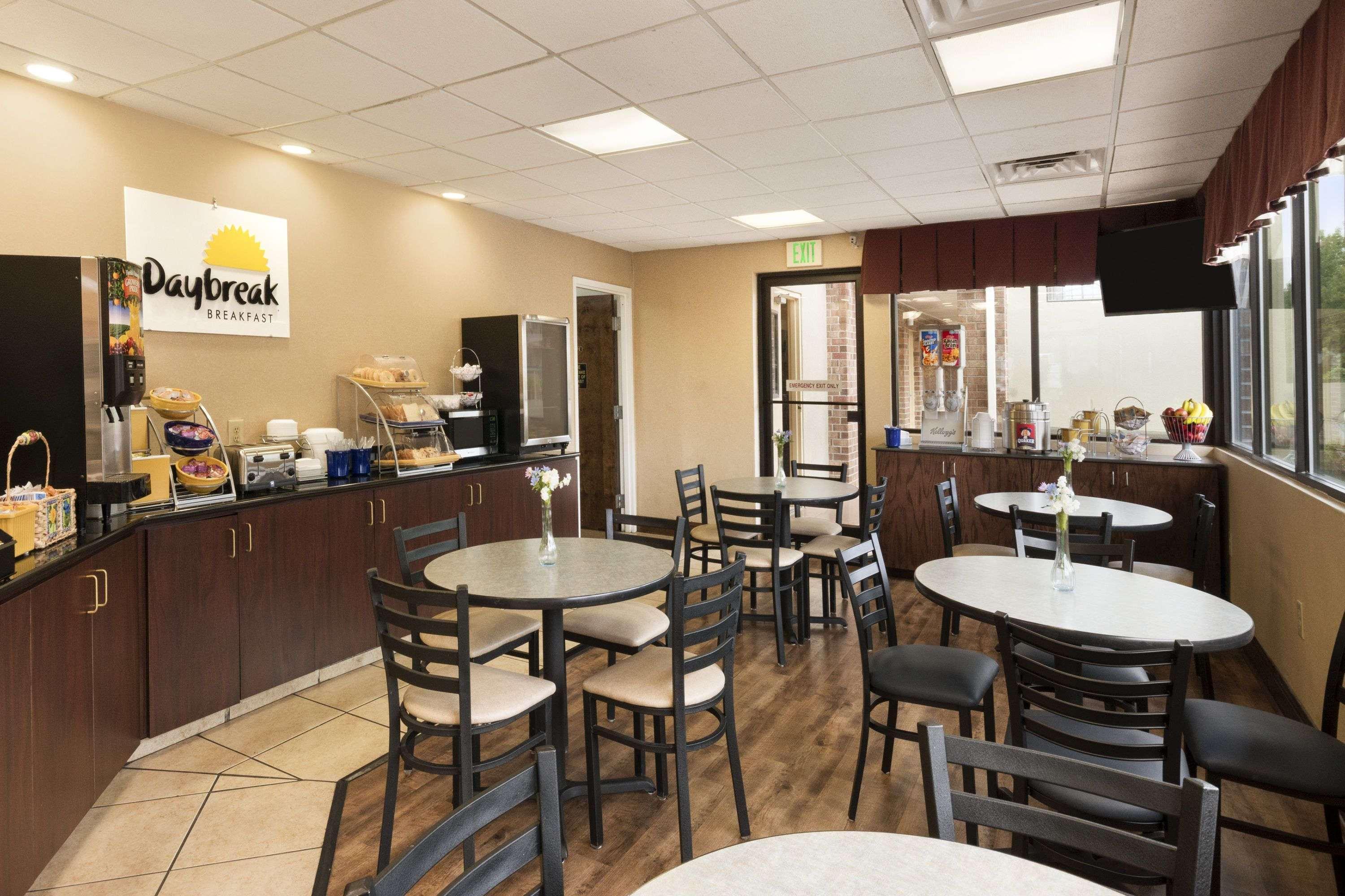 Days Inn By Wyndham Weldon Roanoke Rapids מראה חיצוני תמונה
